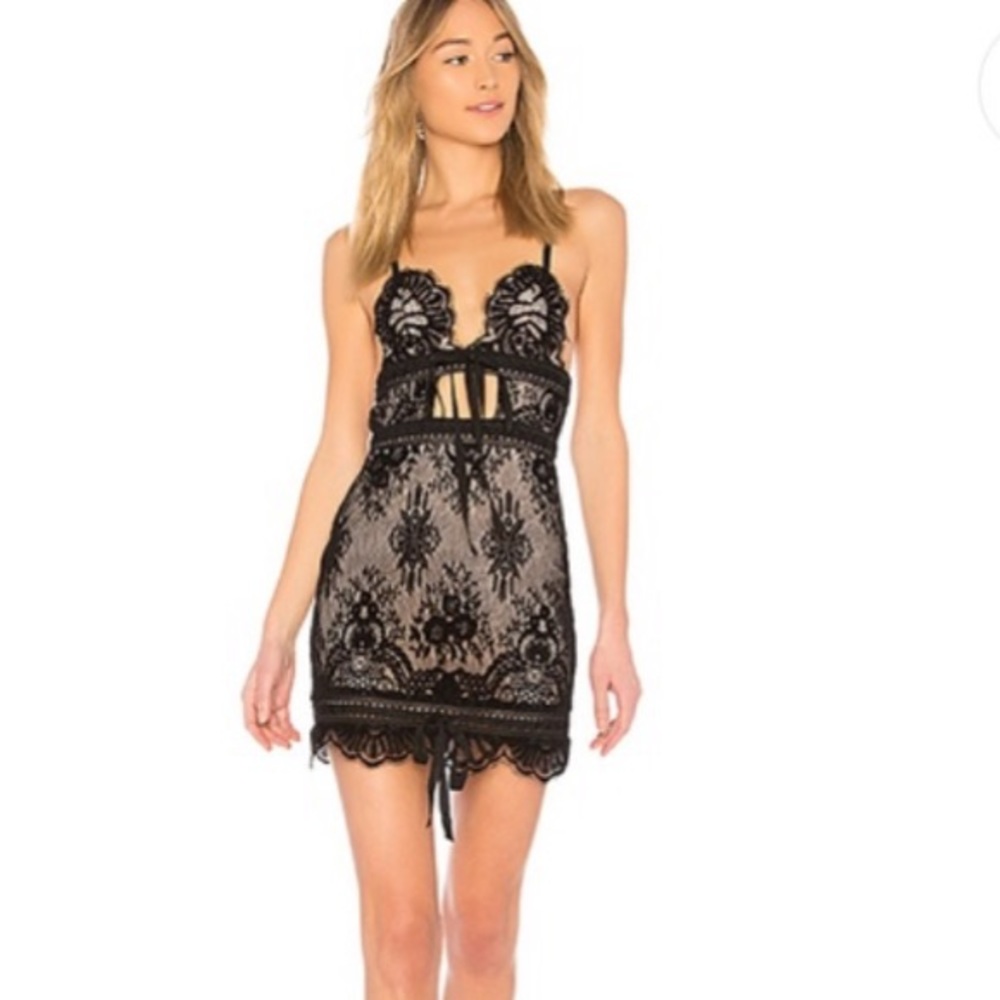 Lovers + Friends Black lace mini dress Xs nude